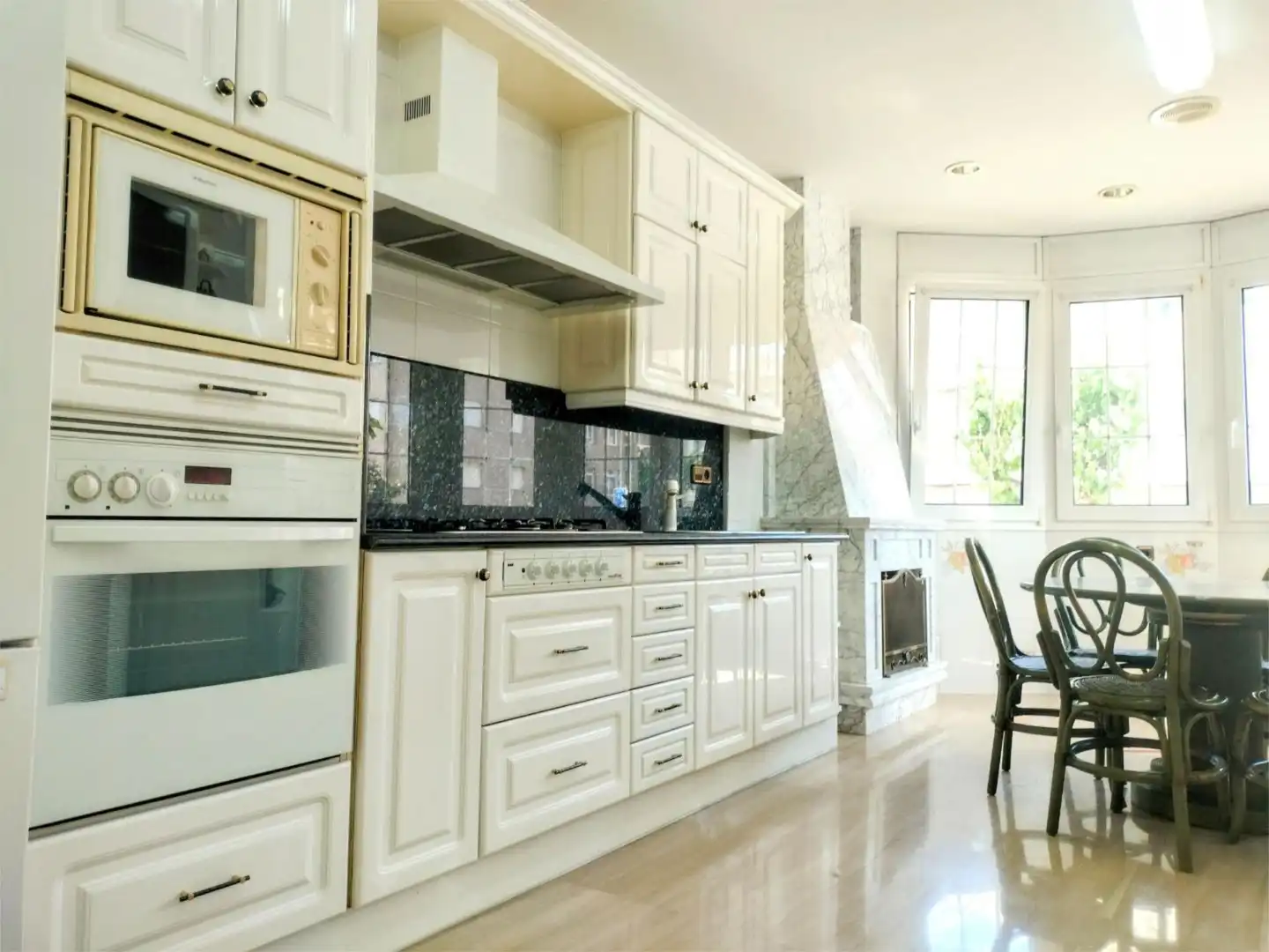 Houses for sale in Rierany Dels Frares, 23, Calella Kitchen of Houses for sale in Calella with Terrace and Balcony