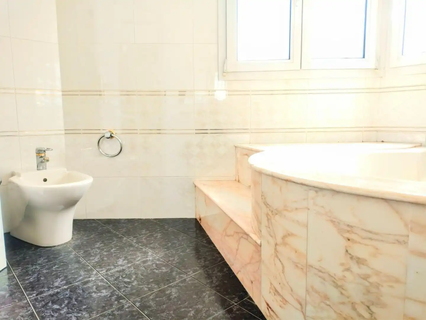 Houses for sale in Rierany Dels Frares, 23, Calella Bathroom of Houses for sale in Calella with Terrace and Balcony