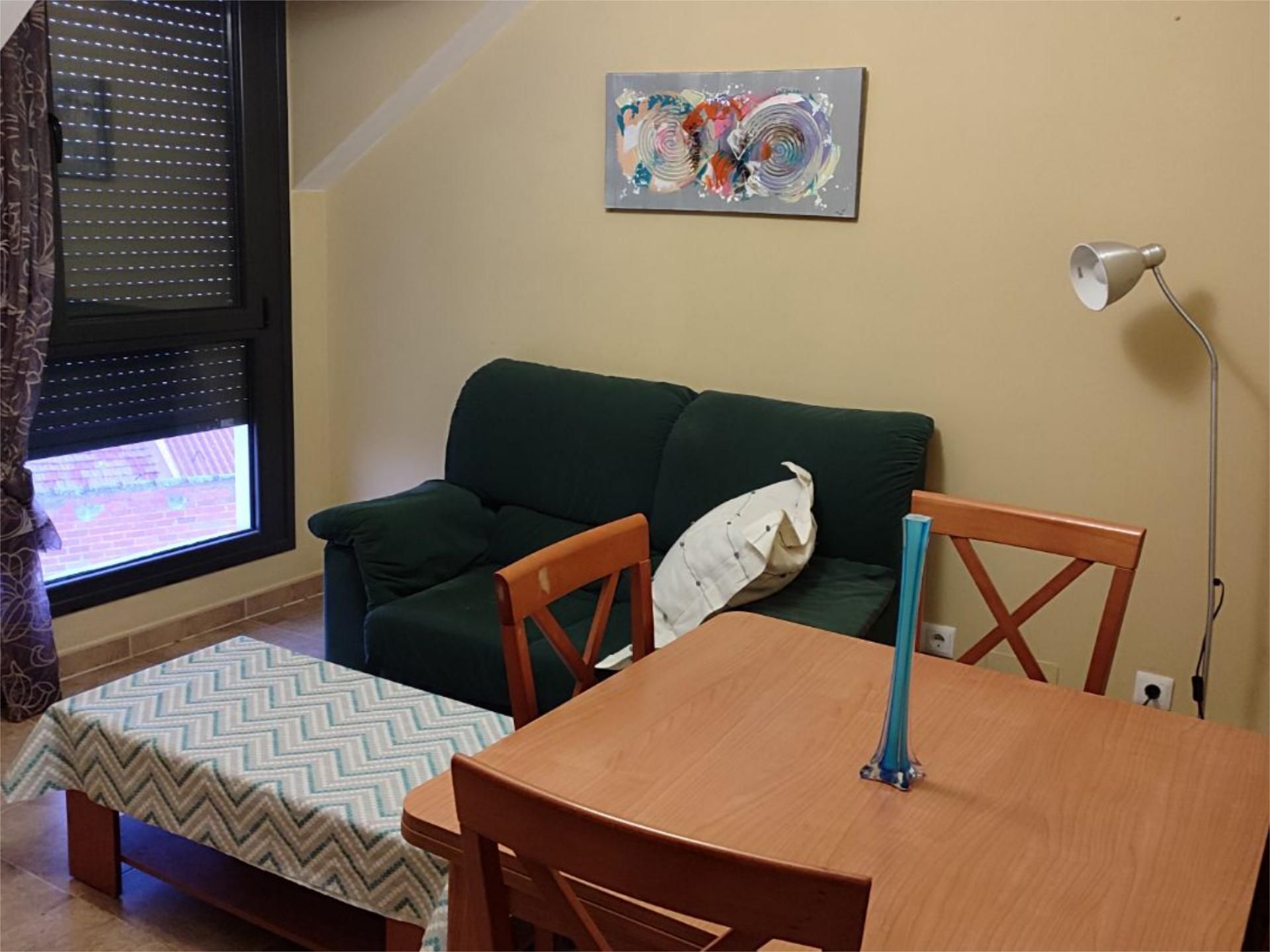 Apartment to rent in Calle Eduardo Torres, 11, La Flecha - Monasterio del Prado Living room of Apartment to rent in Arroyo de la Encomienda with Heating, Storage room and Furnished