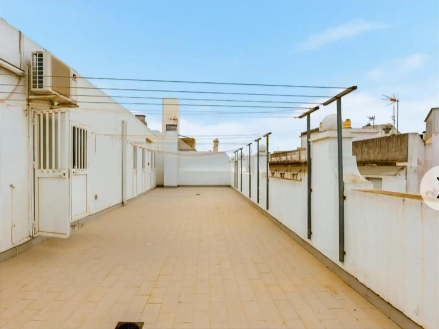 Vista exterior de Pis en venda en Chiclana de la Frontera amb Aire condicionat, Traster i Balcó