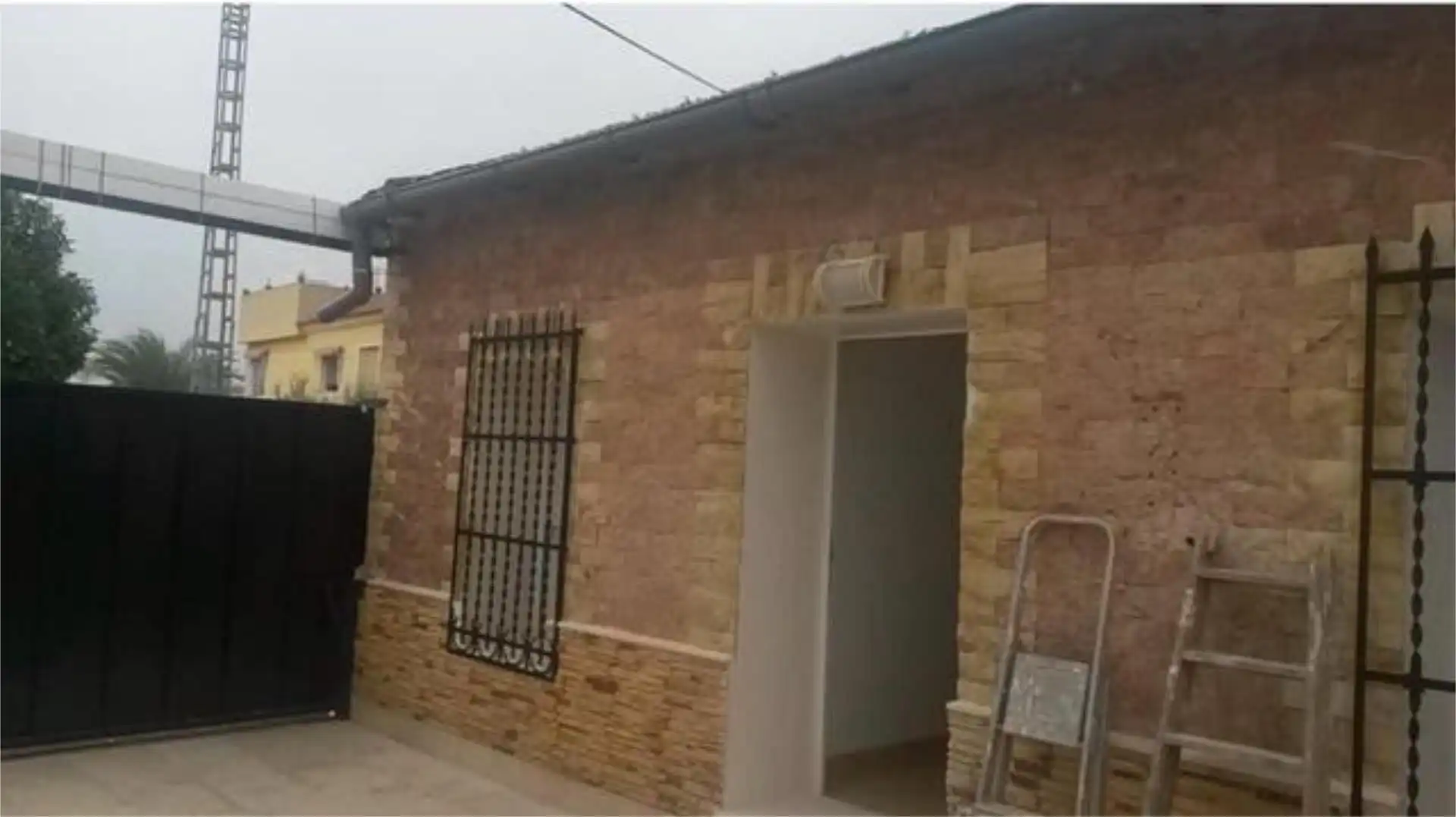 Vista exterior de Casa o xalet en venda en Orihuela amb Terrassa