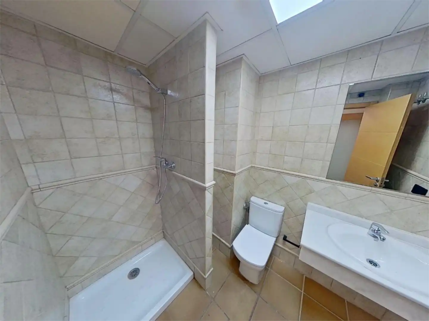 Attic for sale in Calle Jazmín, 1, Villanueva del Río Segura Bathroom of Attic for sale in Villanueva del Río Segura with Air Conditioner, Terrace and Swimming Pool
