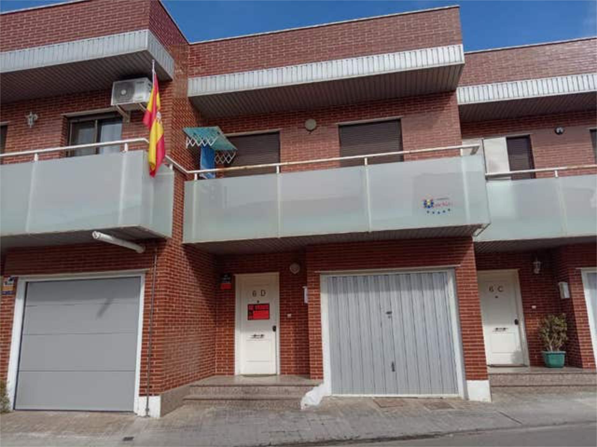 Vista exterior de Casa o xalet en venda en Sobradiel amb Calefacció, Jardí privat i Terrassa