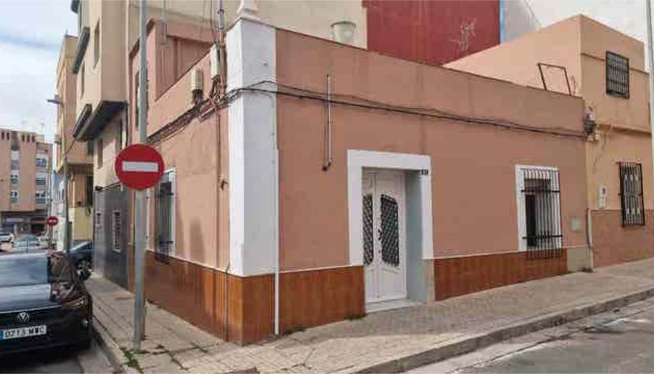 Casa o chalet de alquiler en Centro, Melilla Capital - imagen 1 Foto 1 de Casa o chalet de alquiler en Centro, Melilla Capital