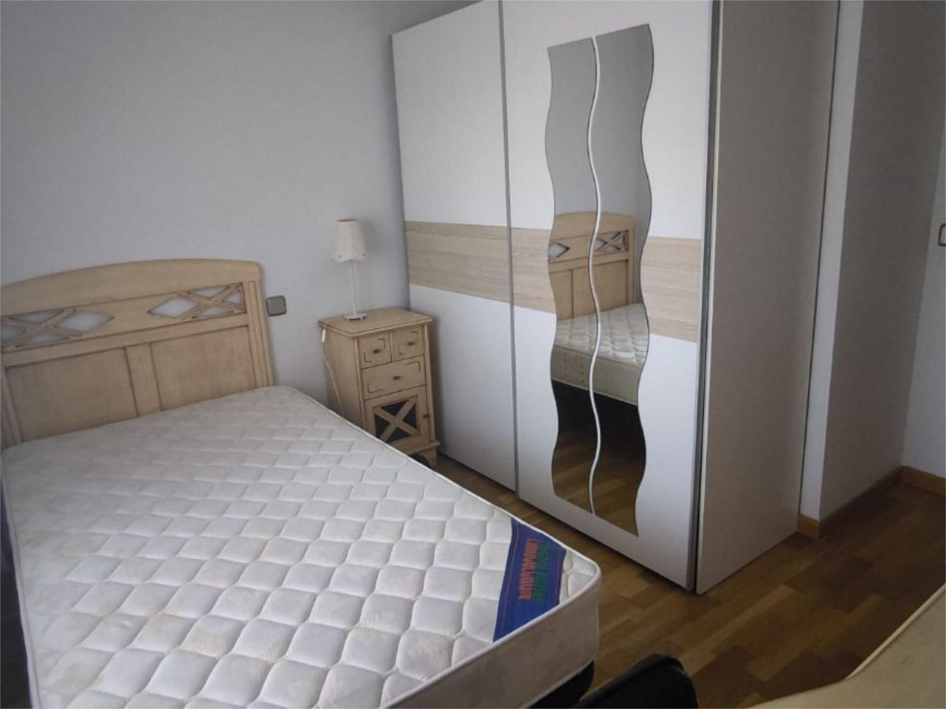 Bedroom of Flat for share in Alcalá de Henares  with Heating, Parquet flooring and Terrace