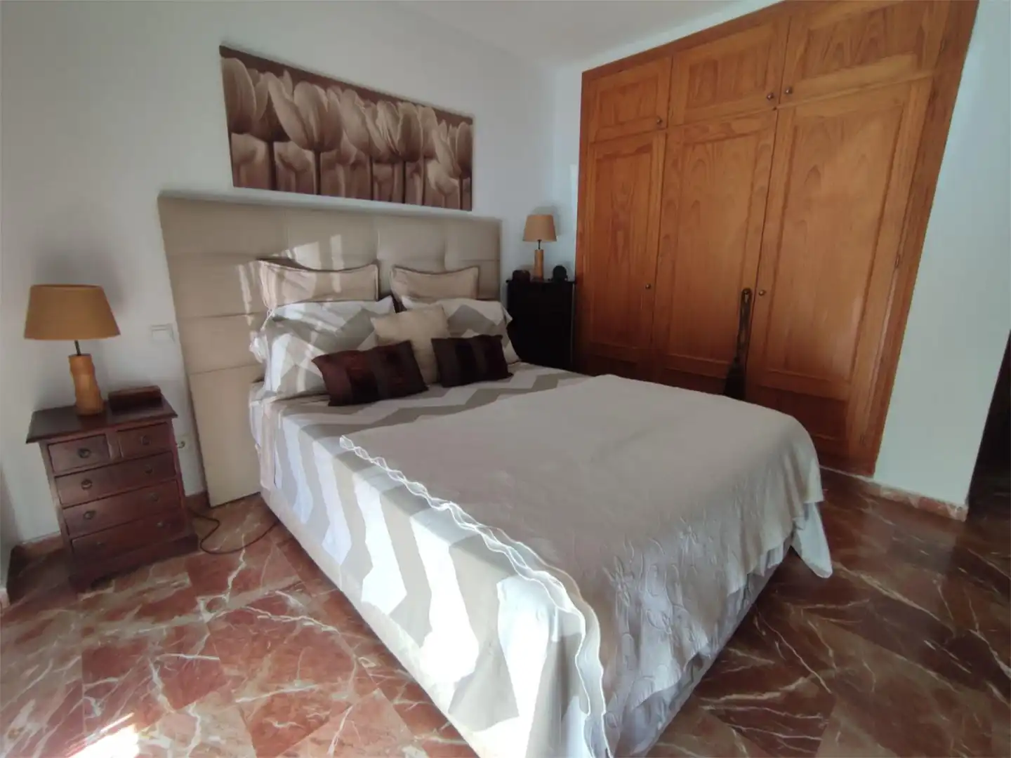 Piso en venta en Camino de la Iglesia, 5, Nueva Alcántara Habitación de Piso en venta en Marbella con Balcón