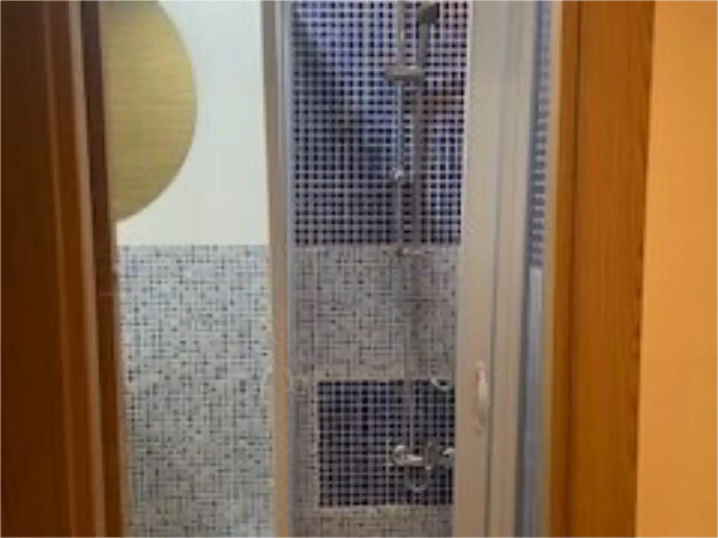 Room in Calle del Jazmín, 39, Costillares
