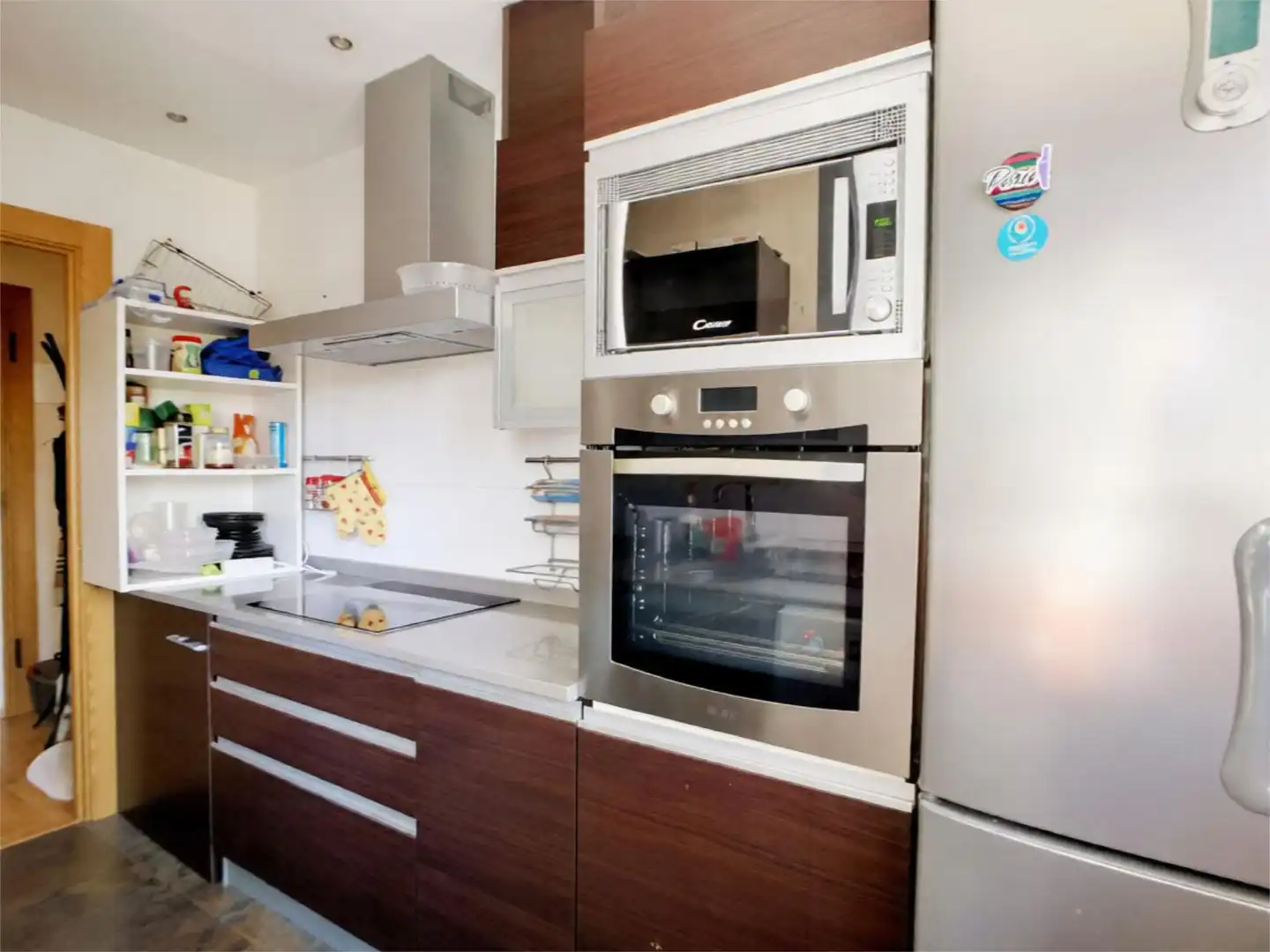 Kitchen of Flat for share in Madrid  with Air Conditioner, Heating and Parquet flooring