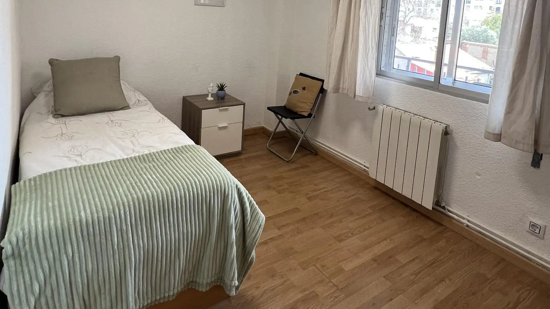 Habitación en Calle Montero, 25, Centro Habitación de Piso para compartir en Móstoles con Calefacción, Amueblado y Balcón