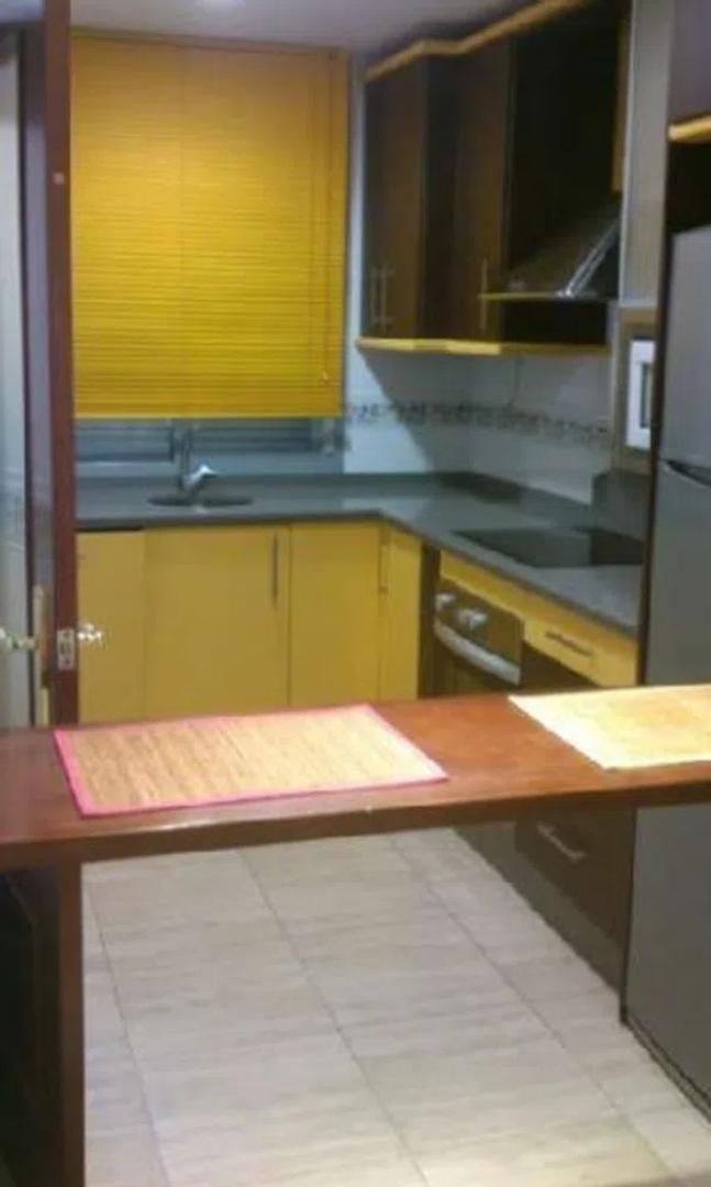 Flat for rent in Calle Armeros, 1, Centro - Doña Mercedes Kitchen of Flat for rent in Dos Hermanas with Air Conditioner, Heating and Storage room