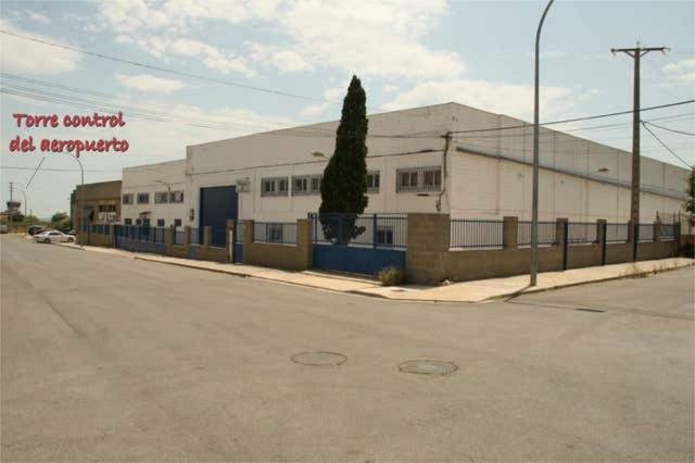 Nave industrial en Alquiler en Llevant