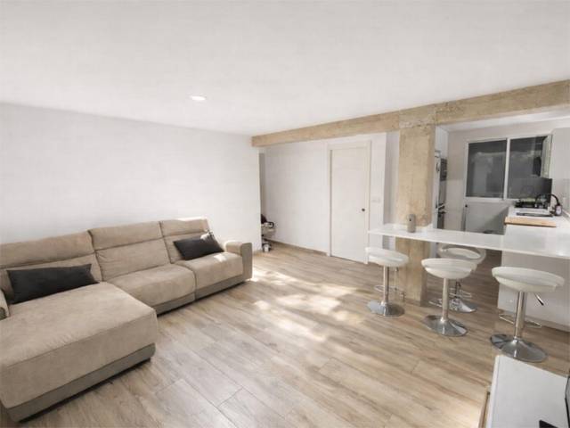 Piso en Alquiler en Carrer del Plus Ultra, 34 en En Corts - Doctor Waksman