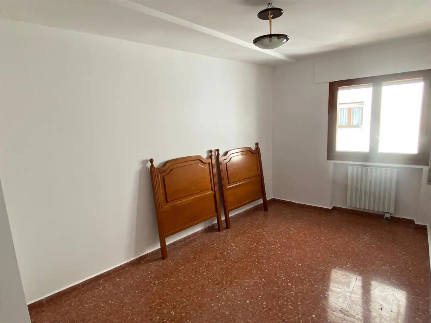Wohnung zum Verkauf in Calle Valentín Carderera, 1, Casco Antiguo Schlafzimmer von Wohnung zum Verkauf in Huesca mit Klimaanlage, Heizung und Terrasse
