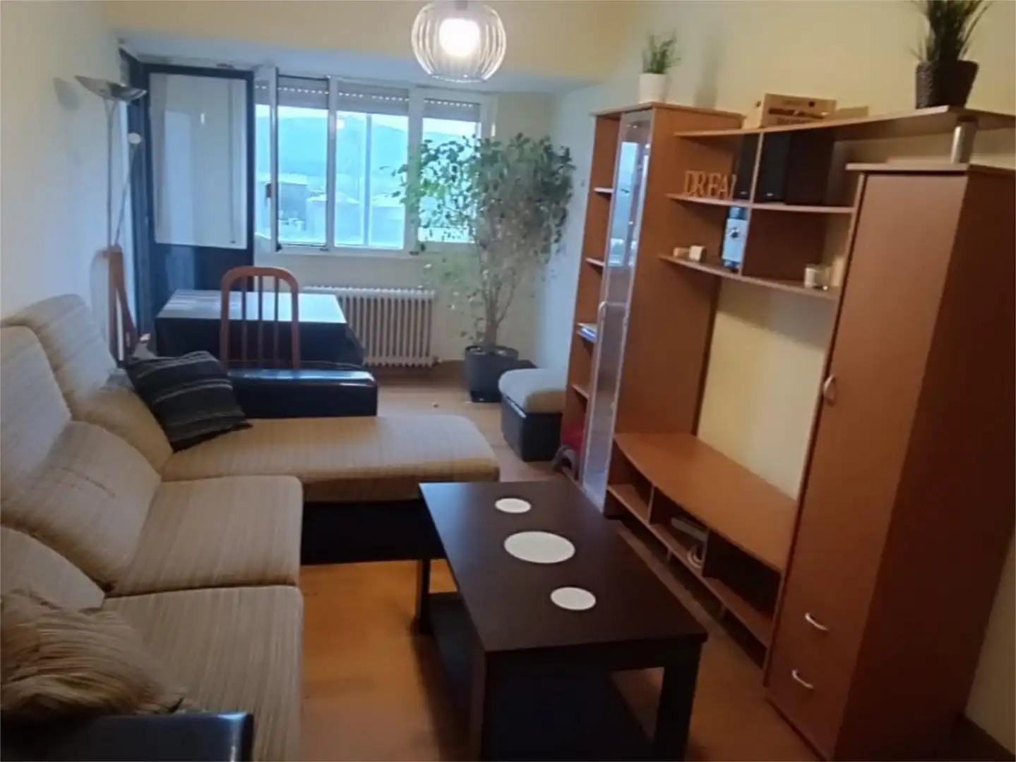 Piso en venta en Bentalde, 13, Urdiain Sala de estar de Piso en venta en Urdiain con Terraza y Balcón