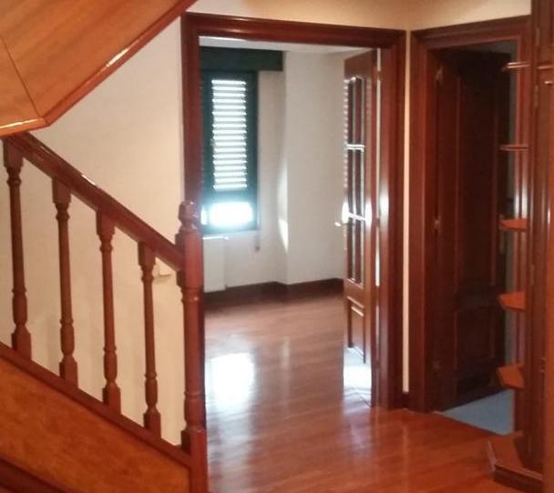 Dúplex de lloguer a Calle de Jesús, 12, Fontán, Oviedo - imatge 1 Foto 1 de Dúplex de lloguer a Calle de Jesús, 12, Fontán, Oviedo