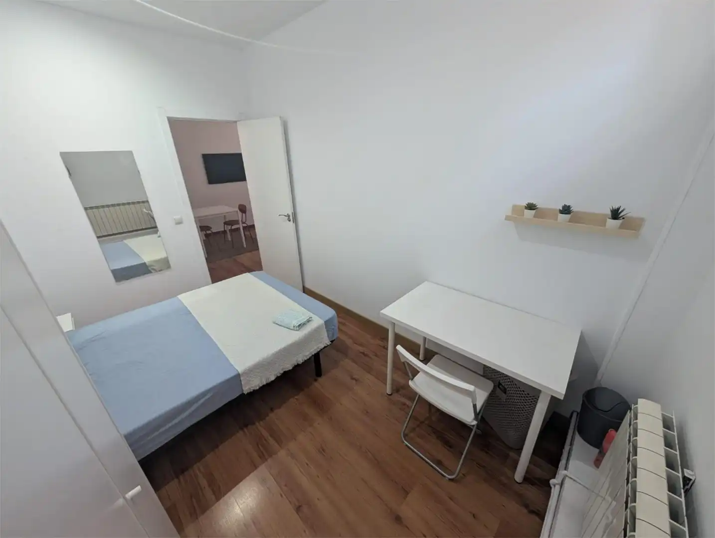 Habitación en Calle de Valdesangil, 51, Valdezarza Habitación en Calle de Valdesangil, 51, Valdezarza