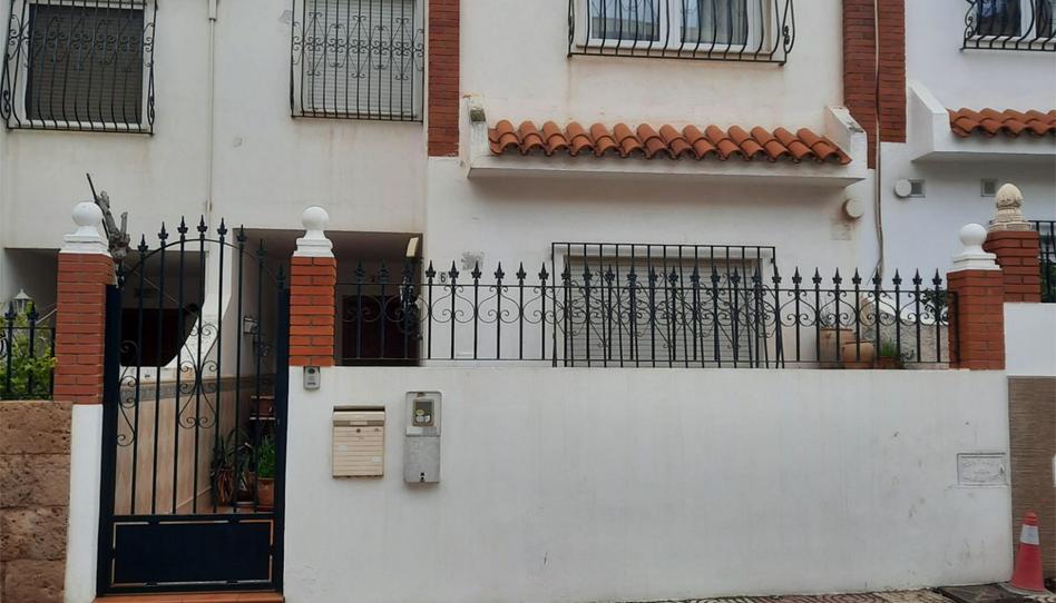 Casa adosada en venda a Calle Isleta del Moro, 6, El Puerto, Roquetas de Mar - imatge 1 Foto 1 de Casa adosada en venda a Calle Isleta del Moro, 6, El Puerto, Roquetas de Mar