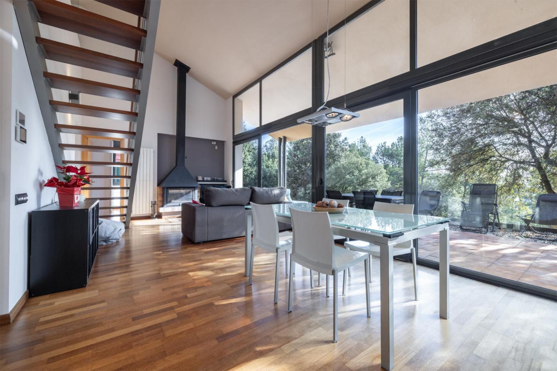 Living room of Houses for sale in Matadepera  with Air Conditioner and Terrace