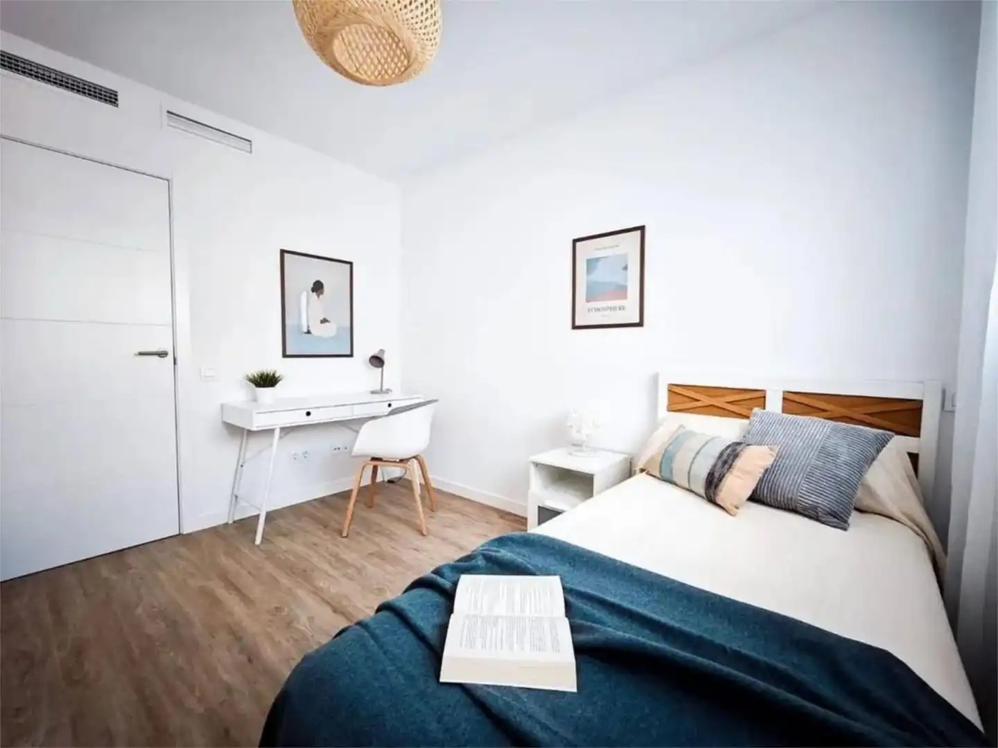 Room in Avenida Pintor Xavier Soler, 12, Garbinet - Parque de las Avenidas Bedroom of Apartments for share in Alicante / Alacant with Air Conditioner, Parquet flooring and Terrace
