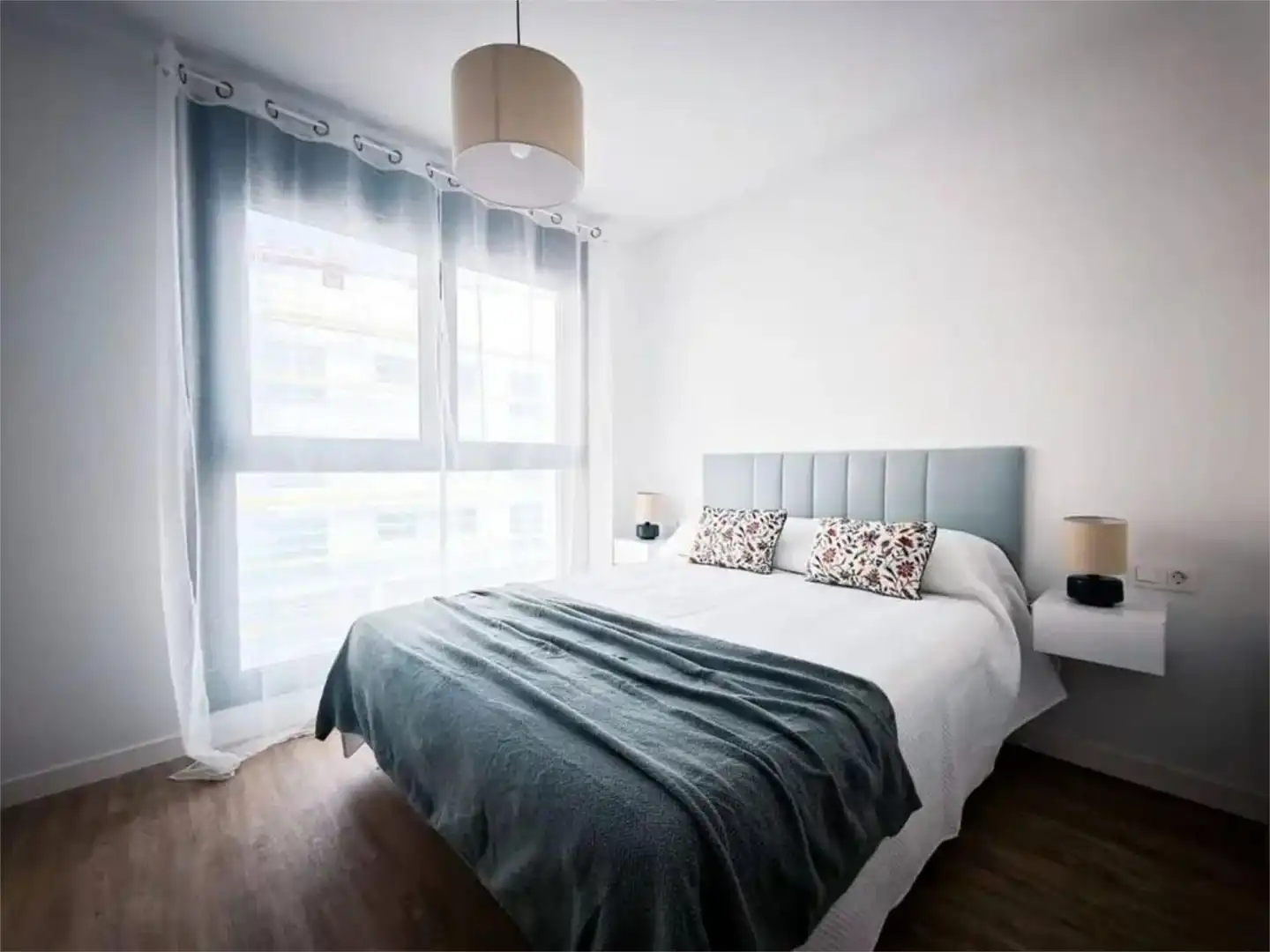 Room in Avenida Pintor Xavier Soler, 12, Garbinet - Parque de las Avenidas Bedroom of Apartments for share in Alicante / Alacant with Air Conditioner, Parquet flooring and Terrace
