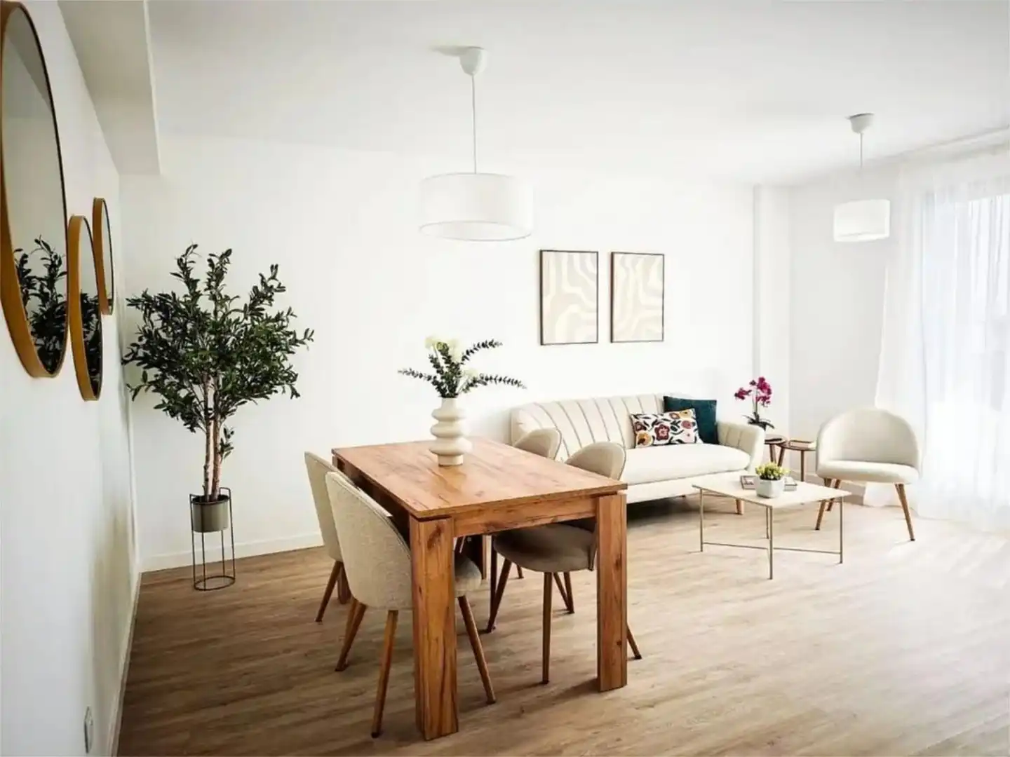 Room in Avenida Pintor Xavier Soler, 12, Garbinet - Parque de las Avenidas Dining room of Apartments for share in Alicante / Alacant with Air Conditioner, Parquet flooring and Terrace
