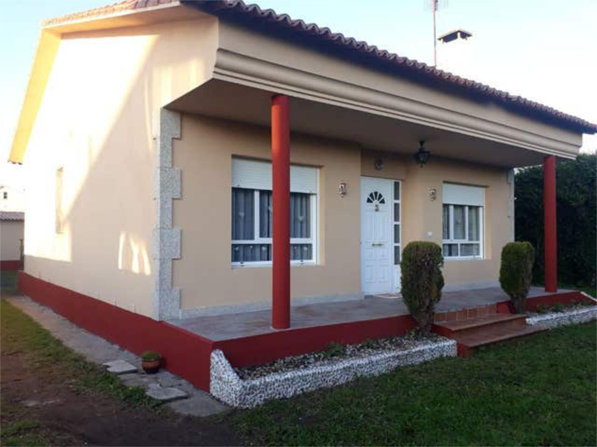 Vista exterior de Casa o xalet en venda en Vilagarcía de Arousa amb Terrassa