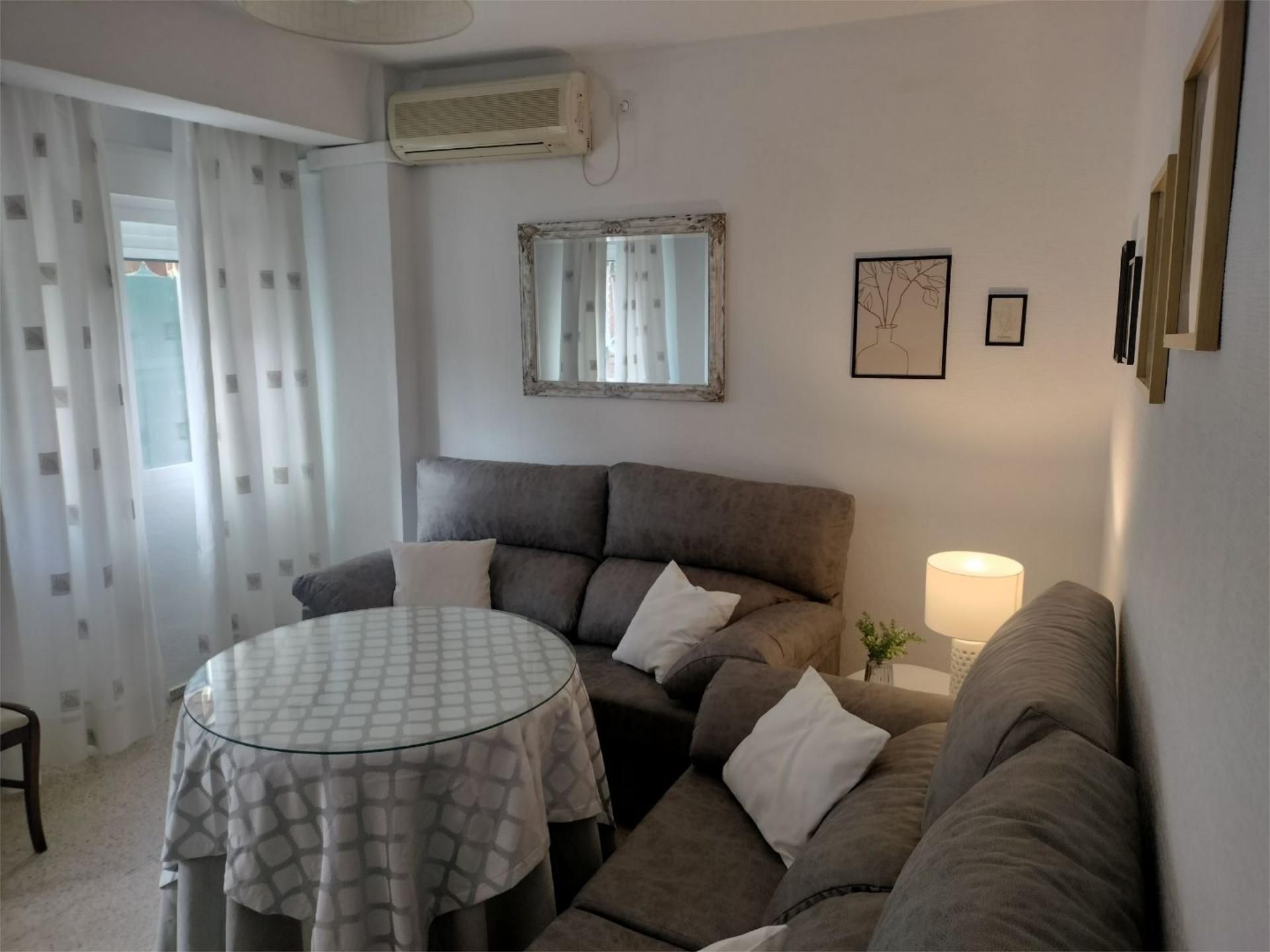 Living room of Flat for rent in  Córdoba Capital  with Air Conditioner, Terrace and Balcony