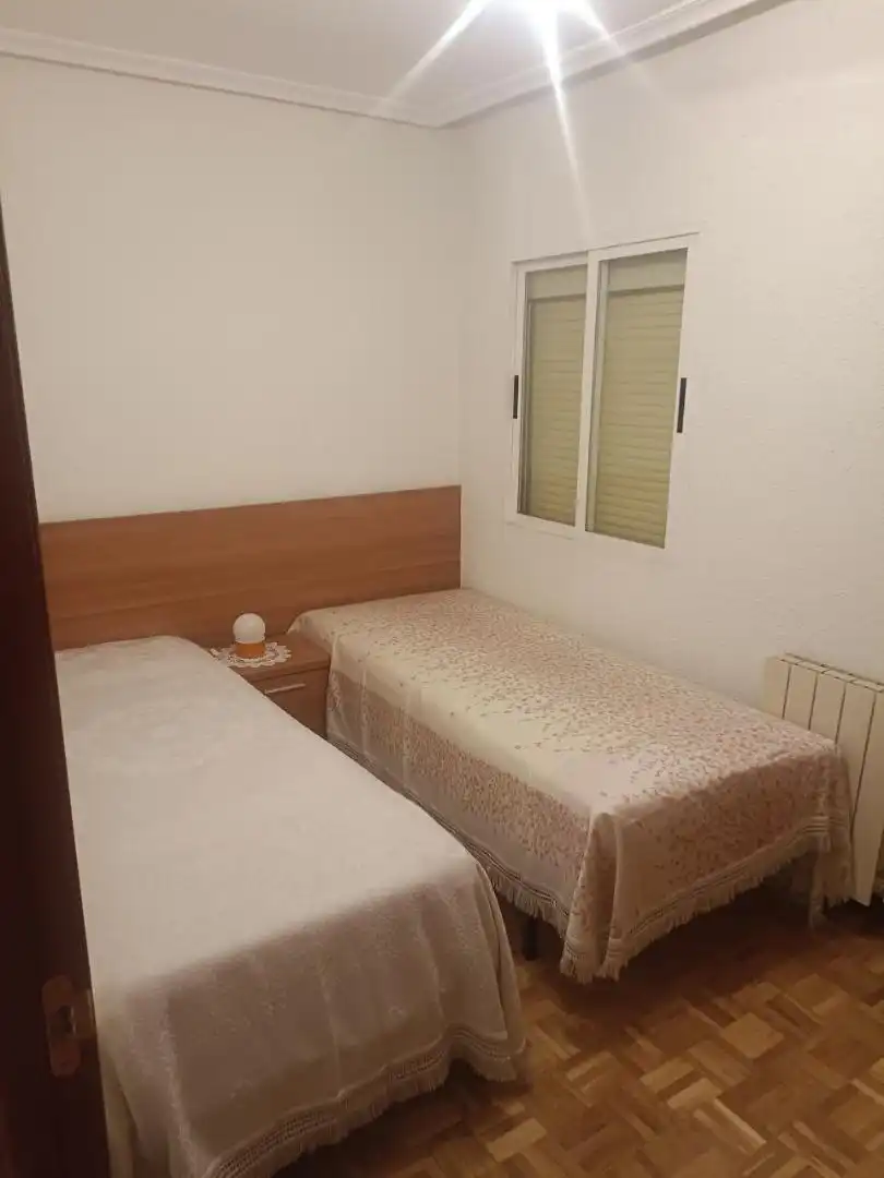 Bedroom of Flat for sale in Palencia Capital