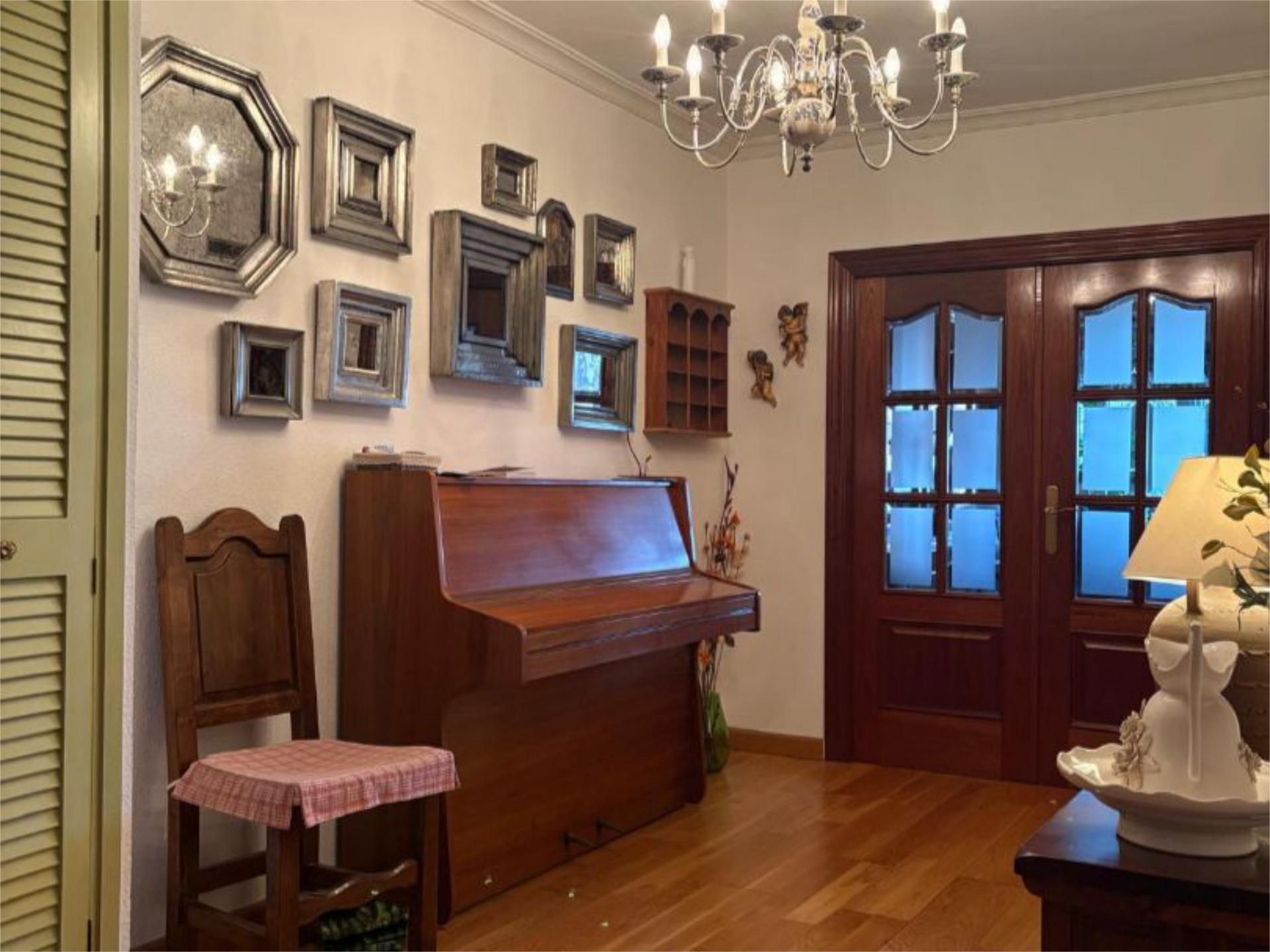 Dining room of Flat for sale in Valladolid Capital  with Air Conditioner