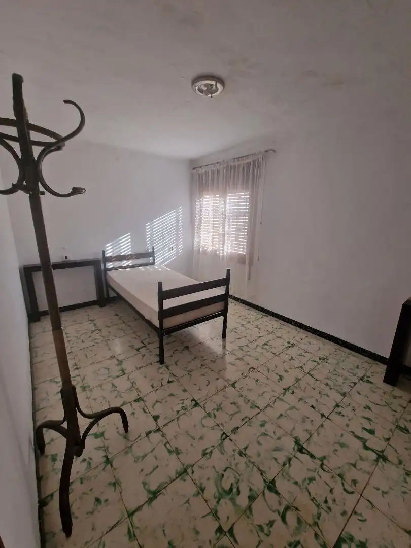 Casa adosada en venta en Avenida Doctor Fleming, 3, San Rafael del Río Habitación de Casa adosada en venta en San Rafael del Río con Aire acondicionado, Jardín privado y Terraza
