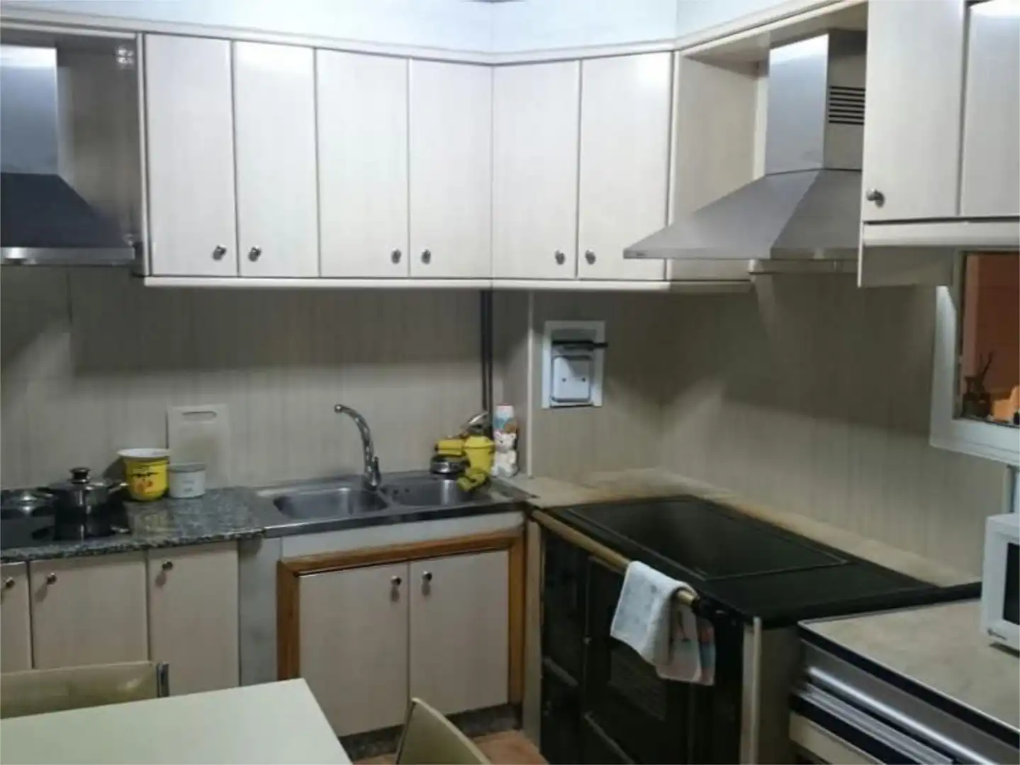 Wohnung zum Verkauf in LU-901, 2, Carballedo Küche von Wohnung zum Verkauf in Carballedo mit Heizung, Privatgarten und Parkett