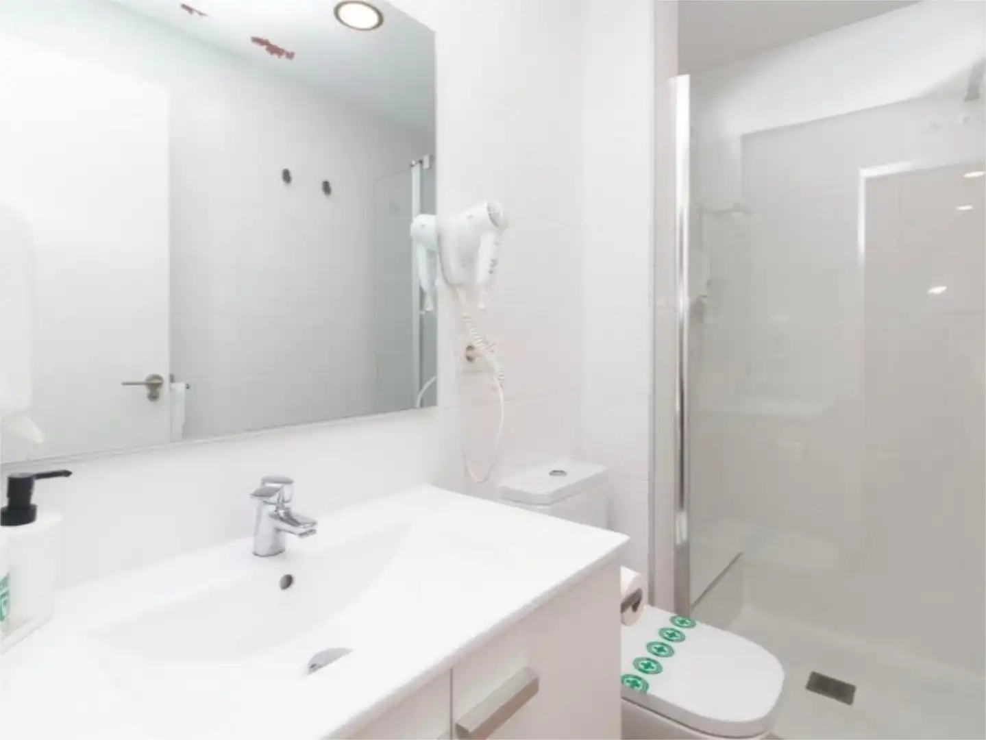 Flat for rent in Avinguda del Primat Reig, 102, Jaume Roig Bathroom of Flat for rent in Valencia Capital with Air Conditioner