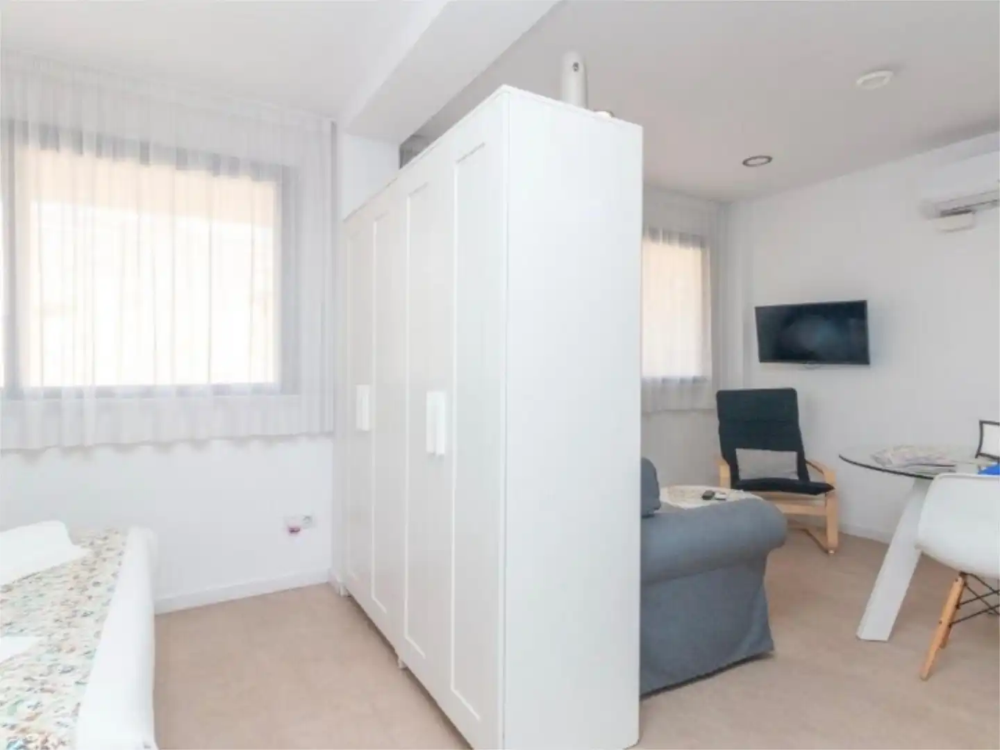 Flat for rent in Avinguda del Primat Reig, 102, Jaume Roig Bedroom of Flat for rent in Valencia Capital with Air Conditioner