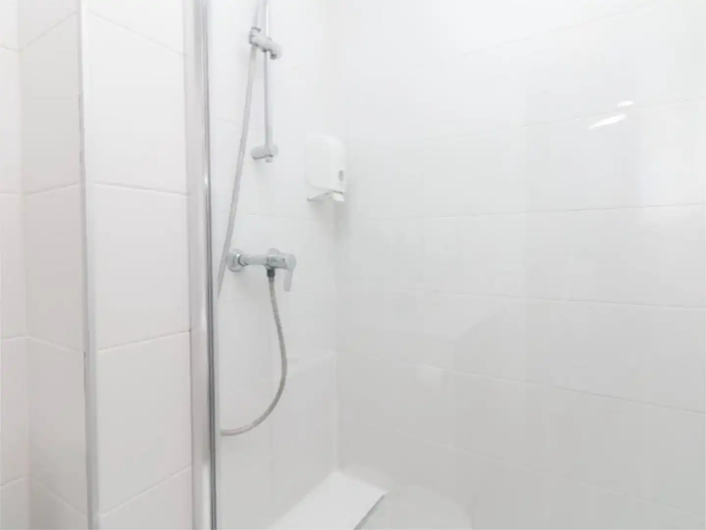 Flat for rent in Avinguda del Primat Reig, 102, Jaume Roig Bathroom of Flat for rent in Valencia Capital with Air Conditioner