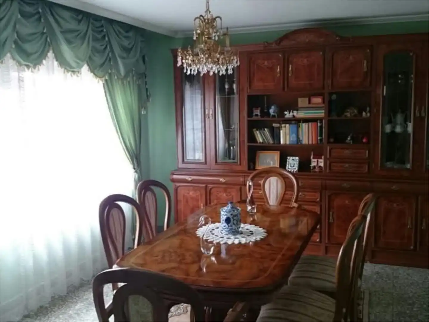 Wohnung zum Verkauf in LU-901, 2, Carballedo Esszimmer von Wohnung zum Verkauf in Carballedo mit Heizung, Privatgarten und Parkett