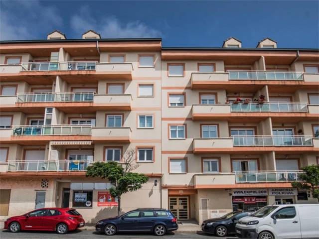 Piso en Alquiler en Avenida Patrimonio de la Humanidad, 6 en Hervencias Altas - El Pinar