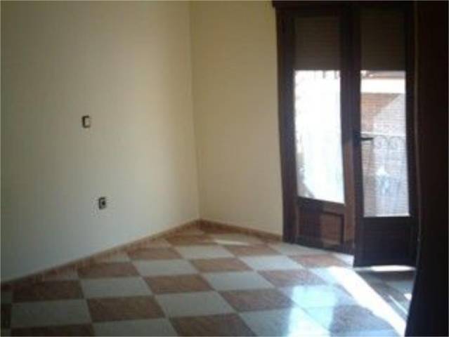 Piso en Alquiler en Calle Santiago, 6 en Villa del Prado