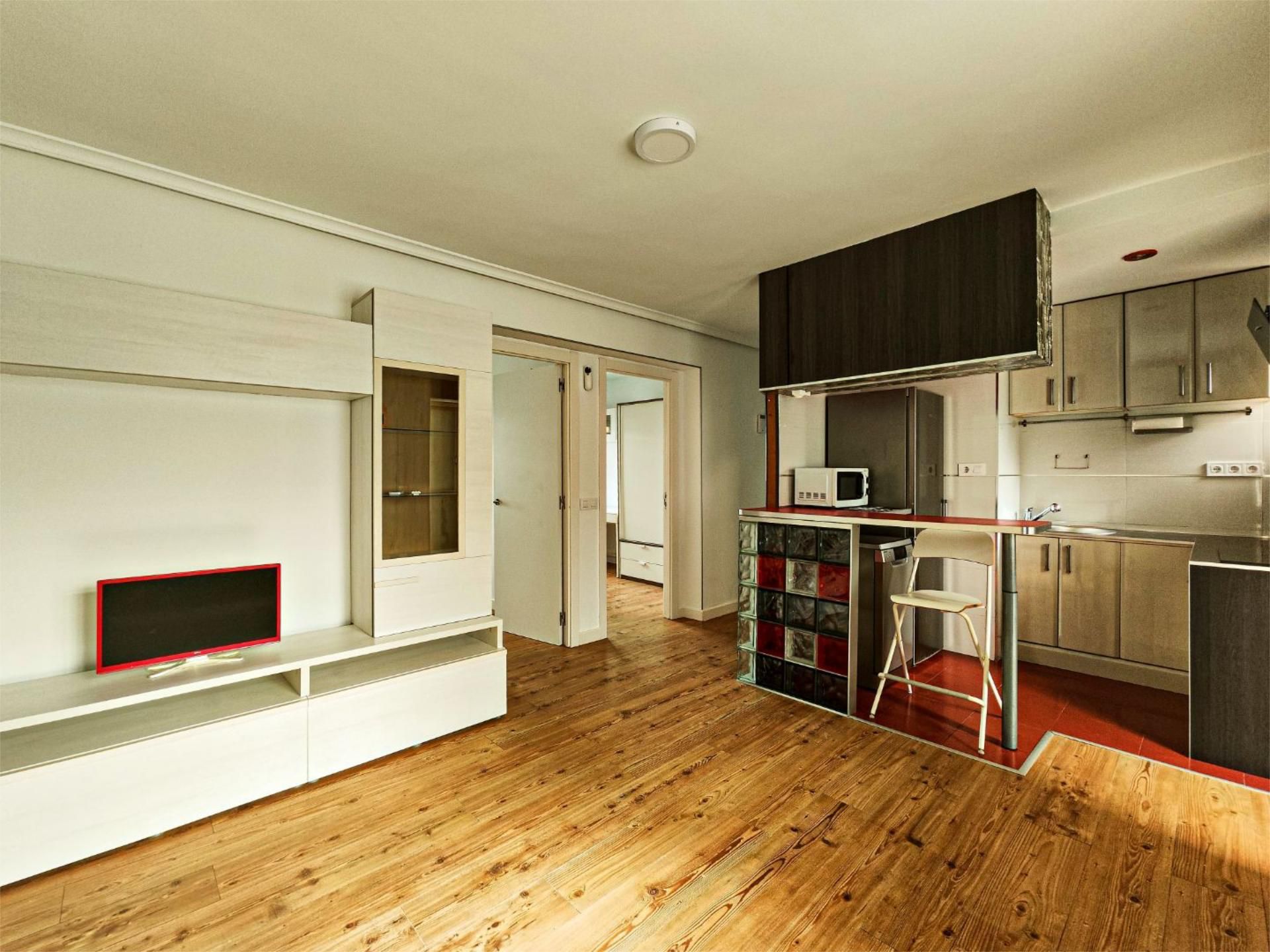 Pis de lloguer a Calle Almuradiel, 280, Entrevías Dormitori de Pis de lloguer en Madrid Capital amb Aire condicionat, Calefacció i Terrassa