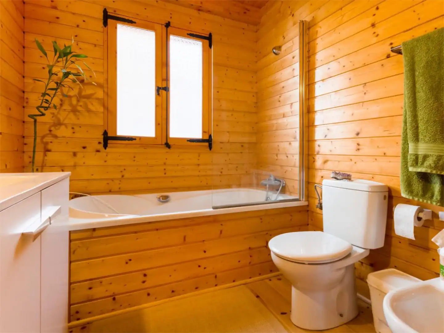 Flat for sale in Calle la Sombrera, Fasnia Bathroom of Flat for sale in Fasnia with Air Conditioner, Heating and Private garden