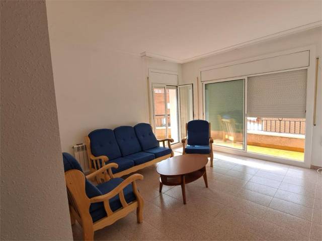 Piso en Alquiler en Carrer Josep Capdevila, 44 en Palafolls