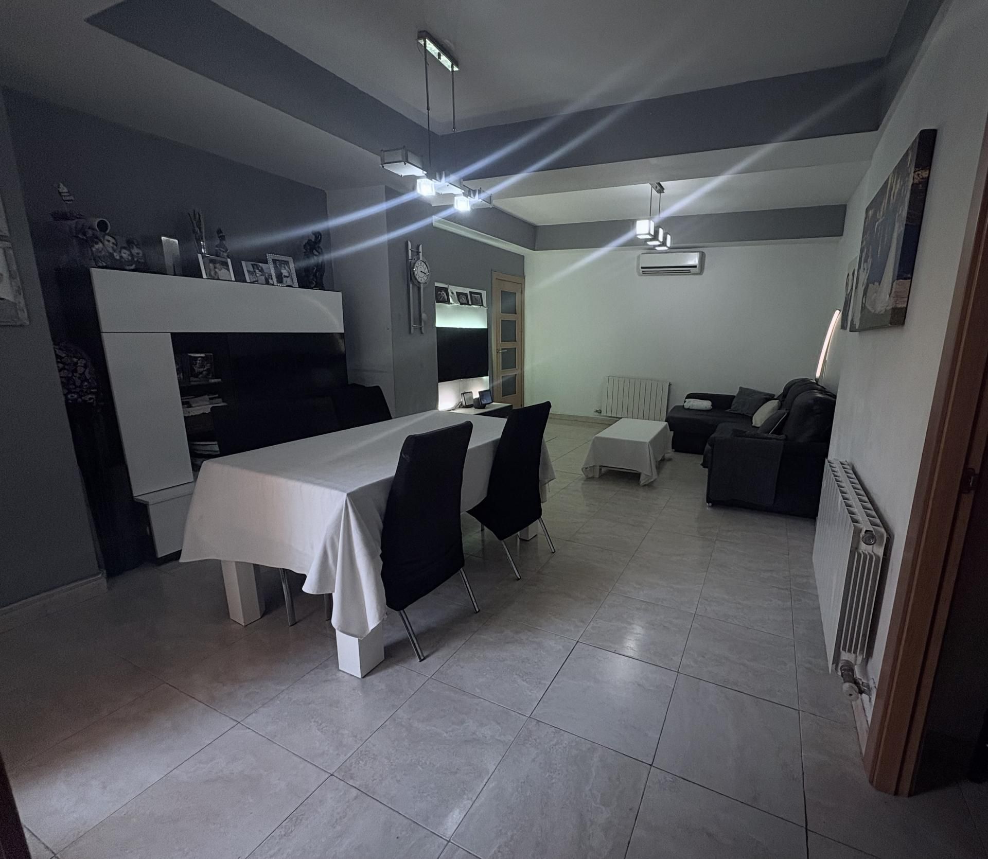 Flat for sale in Carrer del Metge Carrera, 94, Olesa de Montserrat Living room of Flat for sale in Olesa de Montserrat with Air Conditioner and Terrace