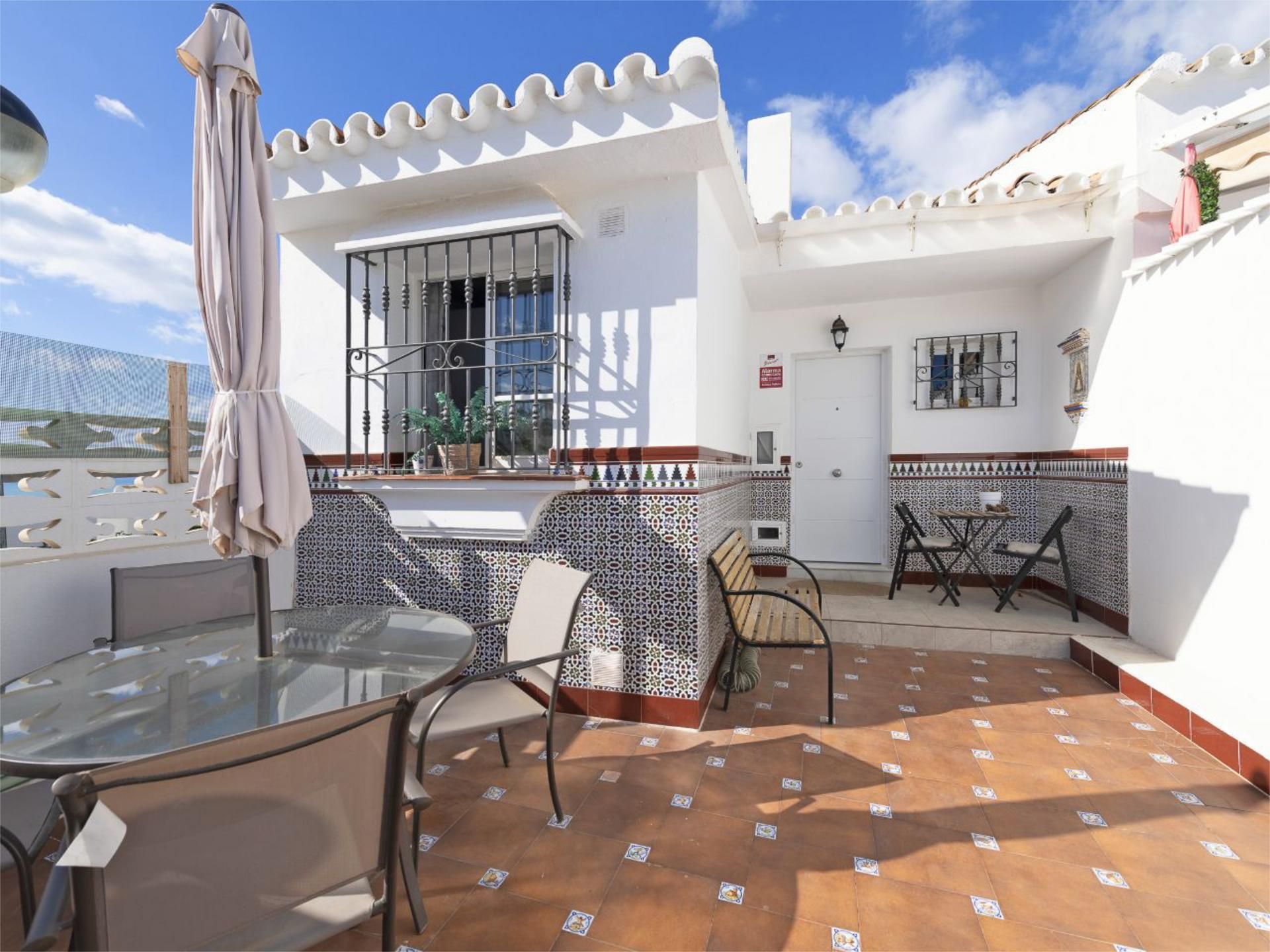 Terraza de Casa adosada en venta en Rincón de la Victoria con Piscina