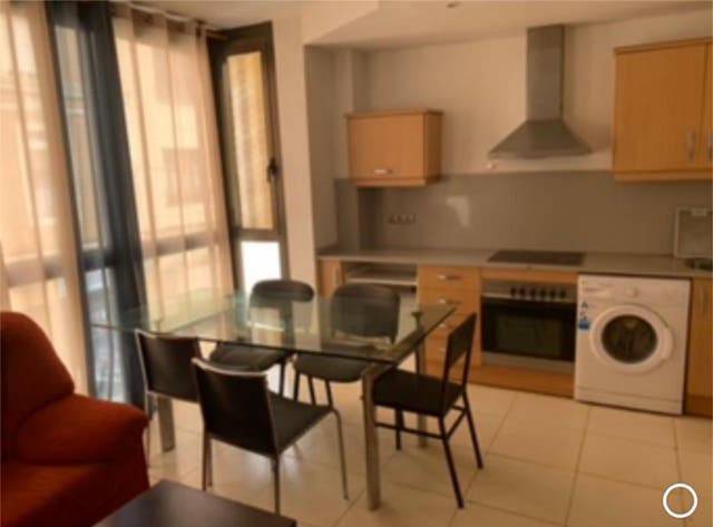 Piso en Venta en Ensanche - Parque del Oeste