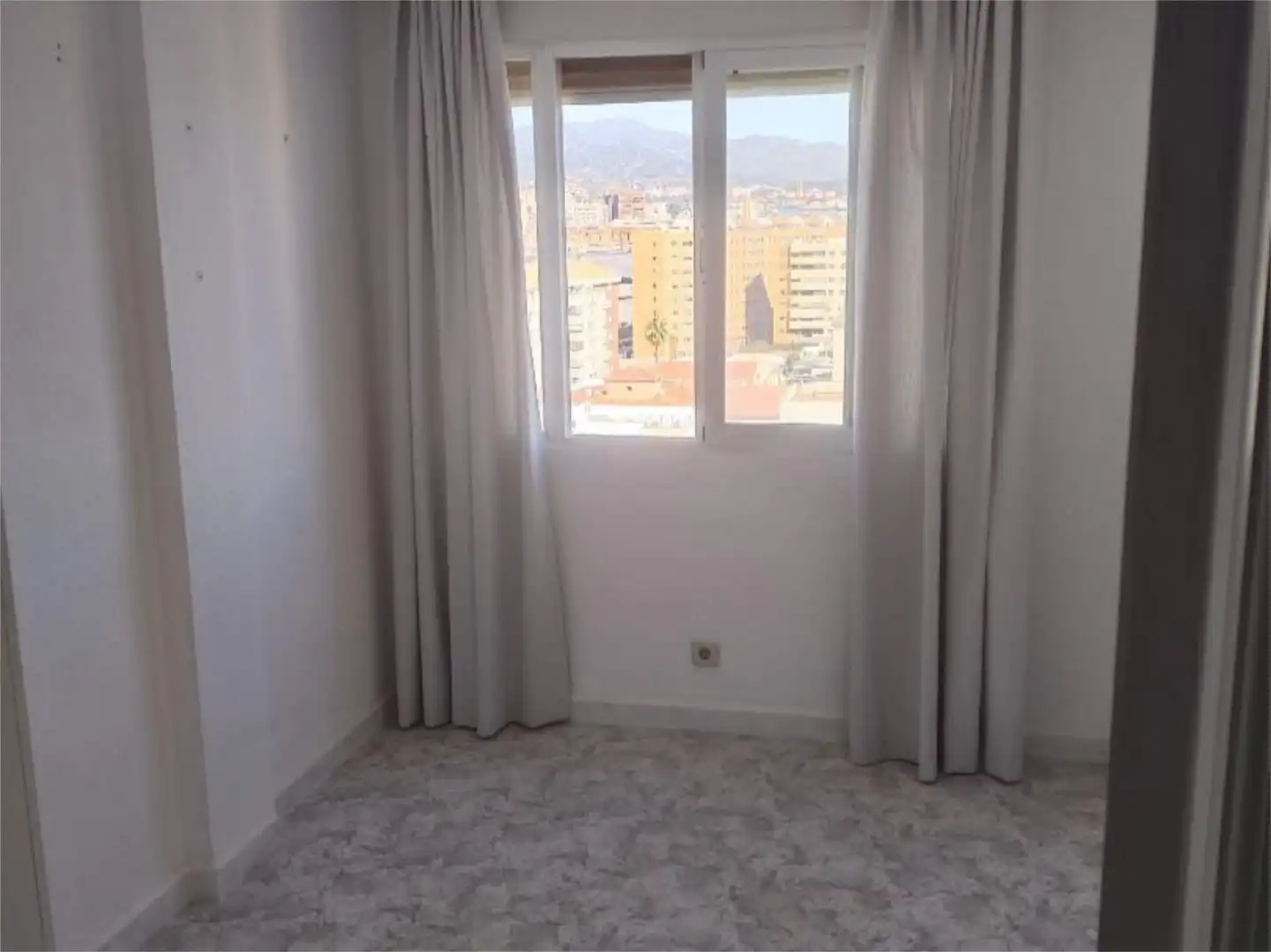 Bedroom of Flat for sale in Málaga Capital  with Air Conditioner, Terrace and Balcony