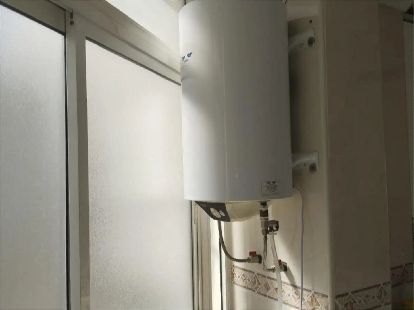 Bathroom of Flat for sale in Málaga Capital  with Air Conditioner, Terrace and Balcony