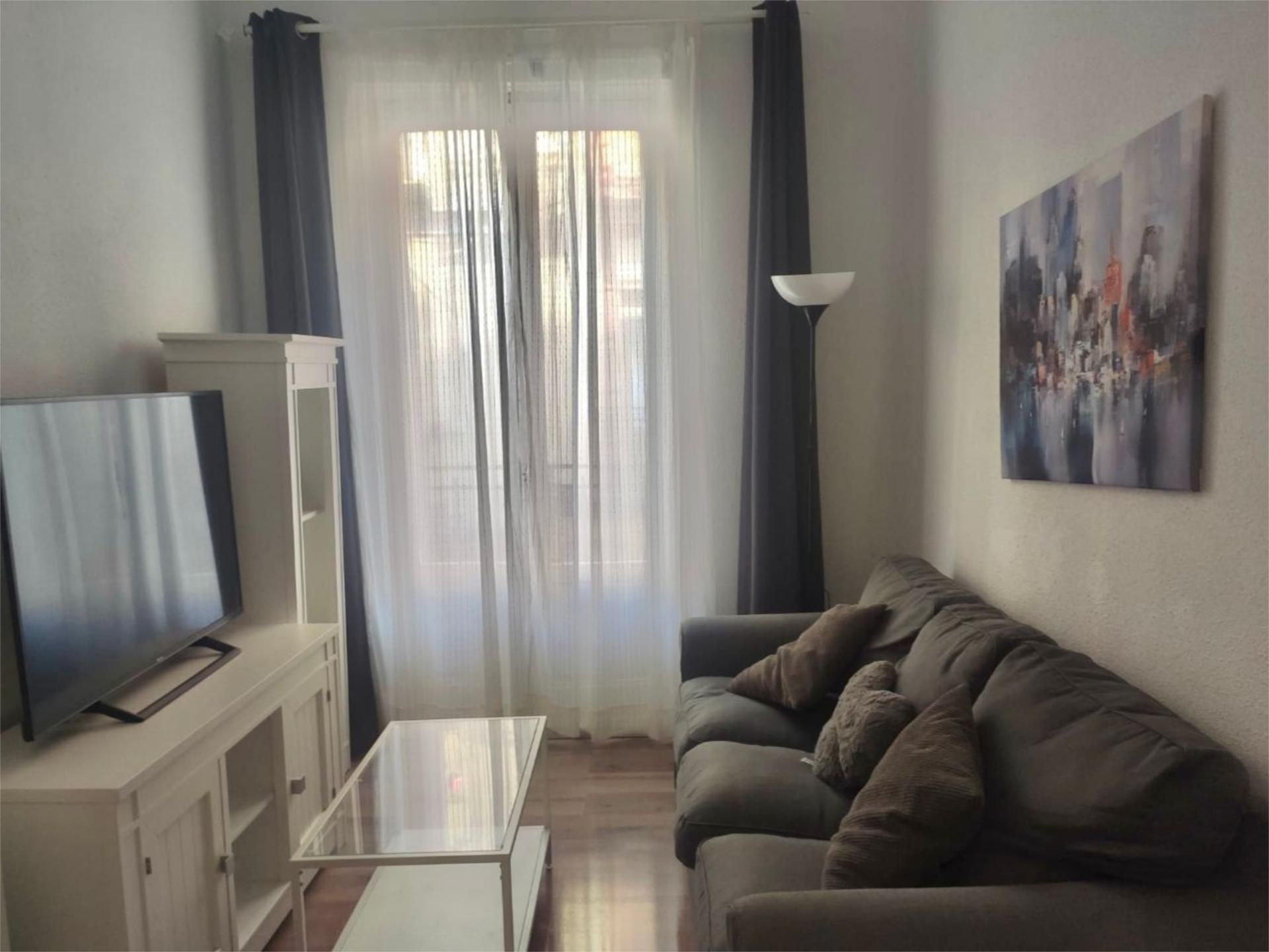 Living room of Flat for rent in  Madrid Capital  with Balcony