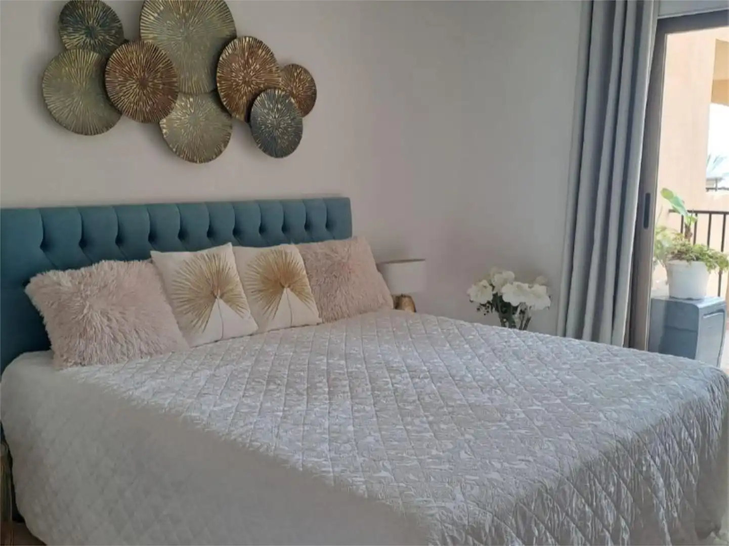 Schlafzimmer von Wohnung zum Verkauf in Benahavís mit Klimaanlage, Terrasse und Schwimmbad
