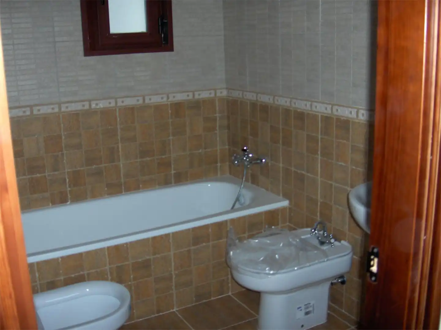 Piso en venta en Avenida Jose Antonio Bravo, 91, Alpujarra de la Sierra Baño de Piso en venta en Alpujarra de la Sierra