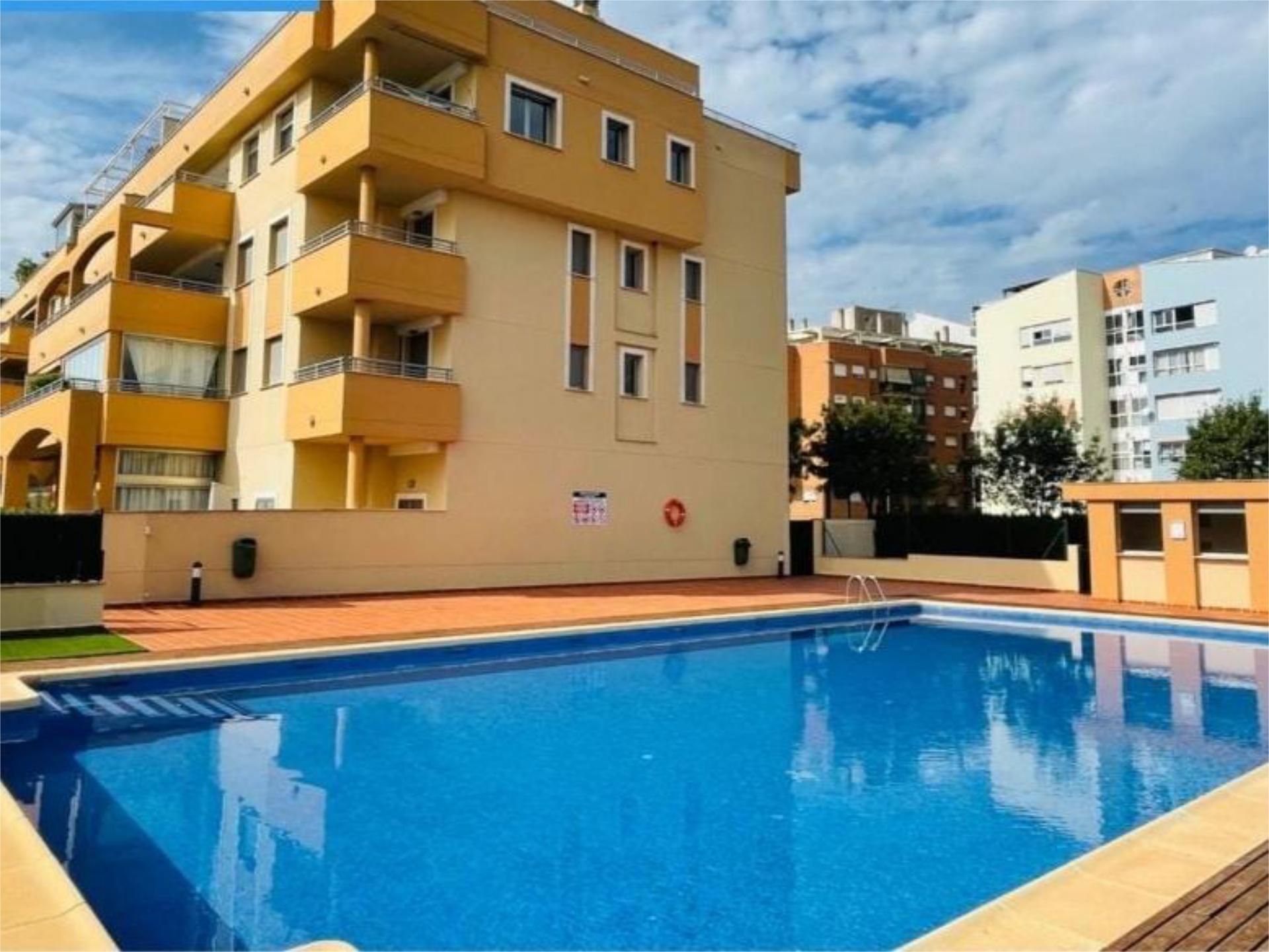 Piscina de Piso para compartir en Dénia con Aire acondicionado, Calefacción y Parquet