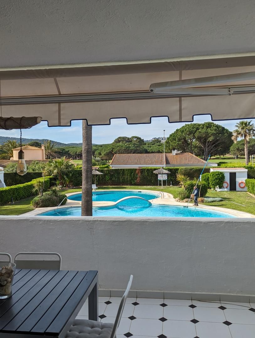 Swimming pool of Flat for rent in Pals  with Air Conditioner, Heating and Terrace